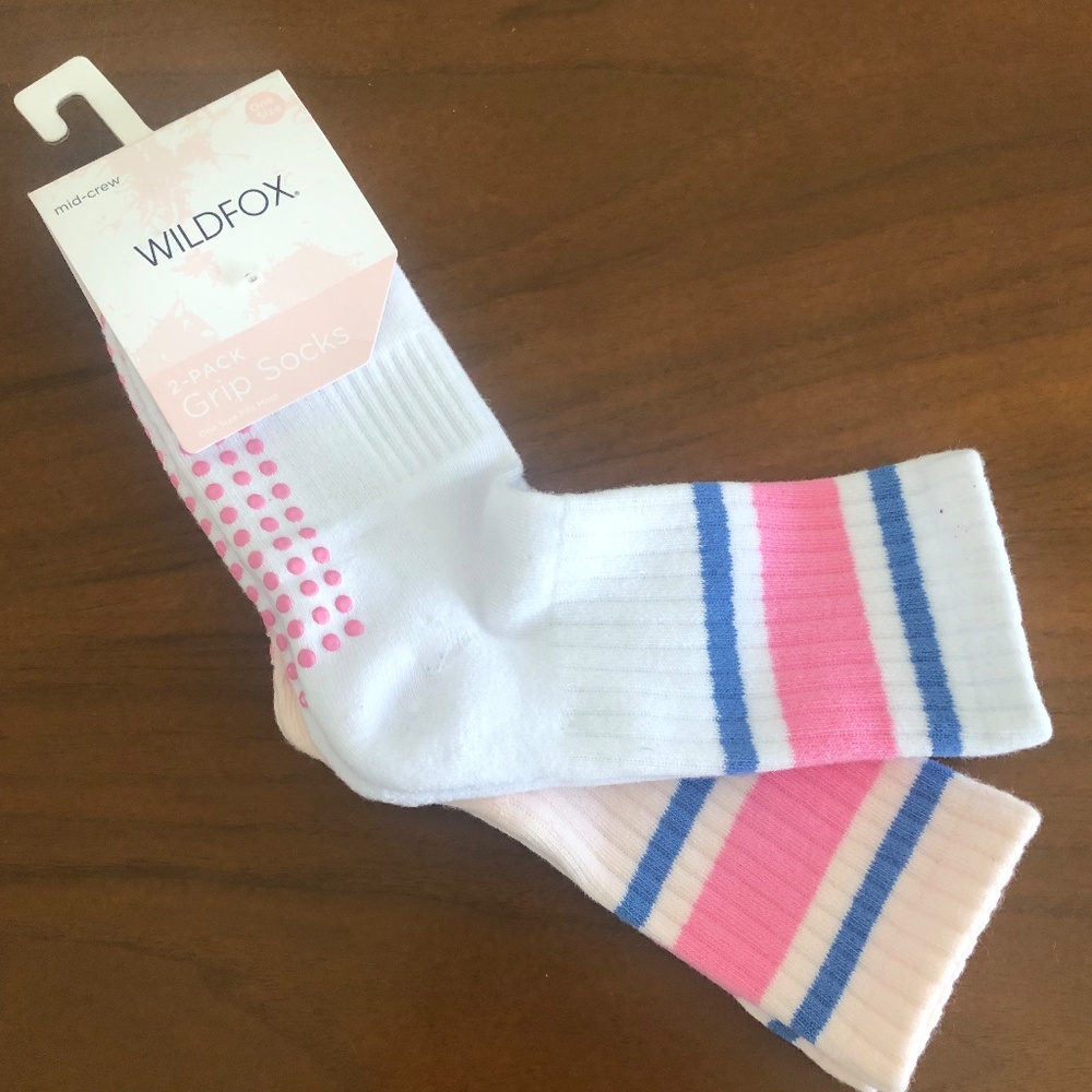 NWT! WILDFOX 2Pk Retro Grip Socks mid-crew Striped tube socks